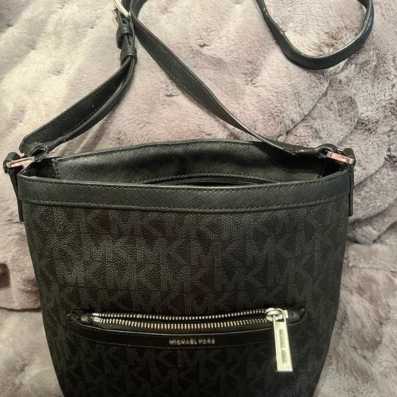 Meet your Posher, Jennifer - Picture 12 of 12